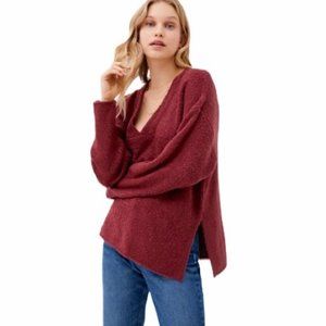URBAN Outfitters V-neck Pullover Sweater Berry Burgandy Knit Soft Oversized SM